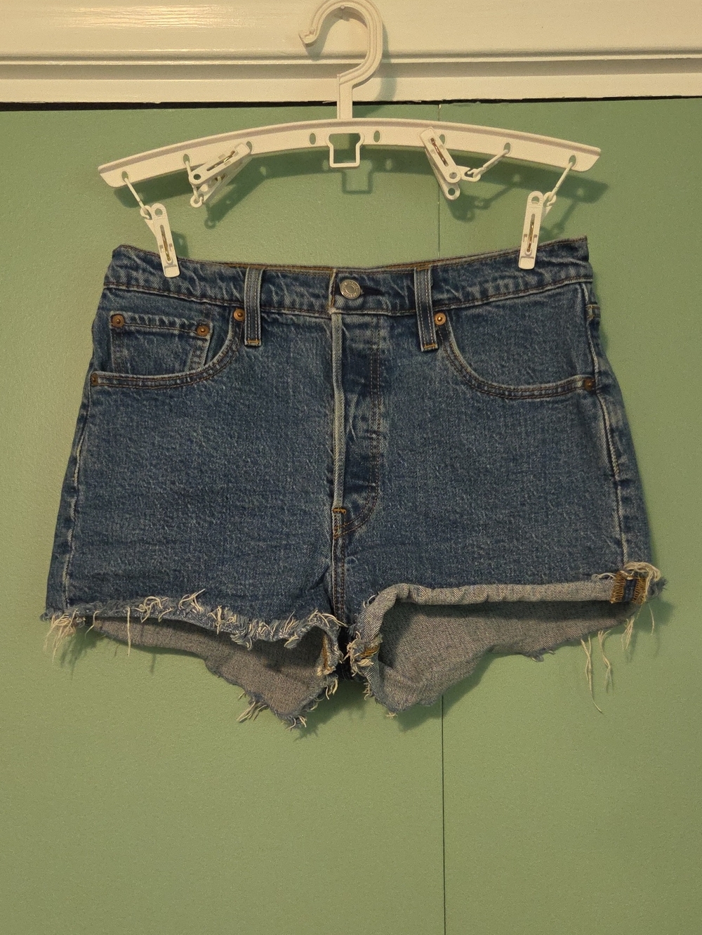 Levis Raw Hem Button Fly 501 Jean Short Size 29